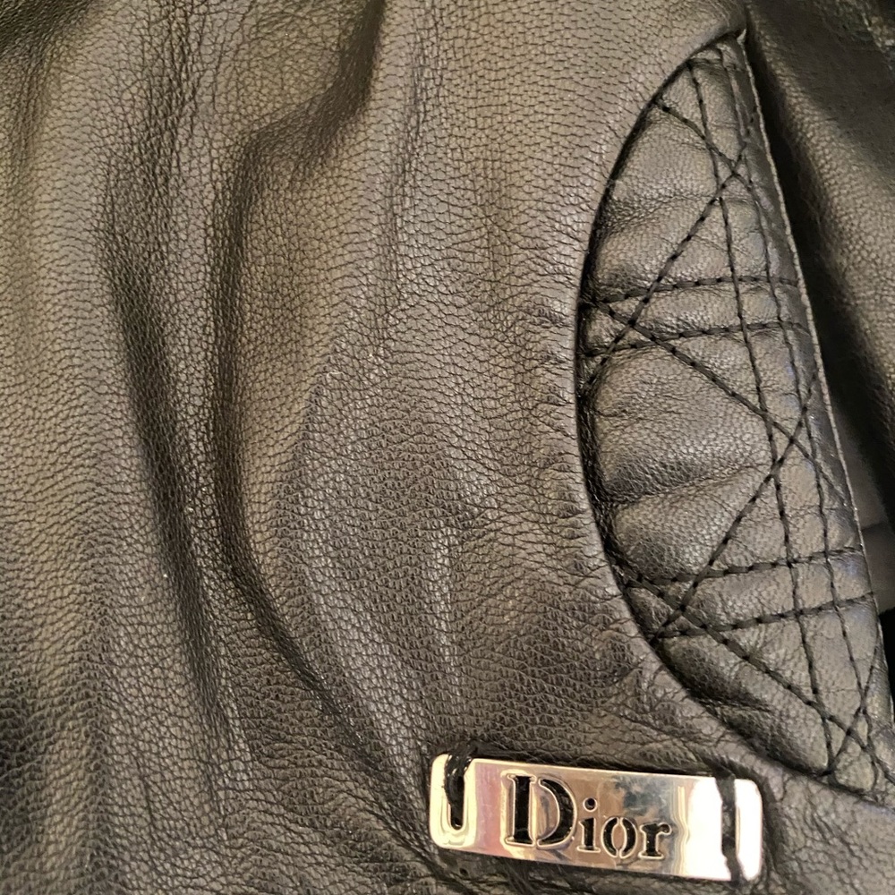 Leather jacket - Picture 7 of 8